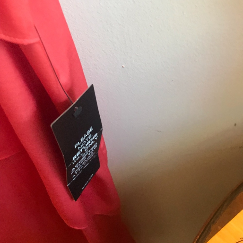 Dress - Picture 2 of 8